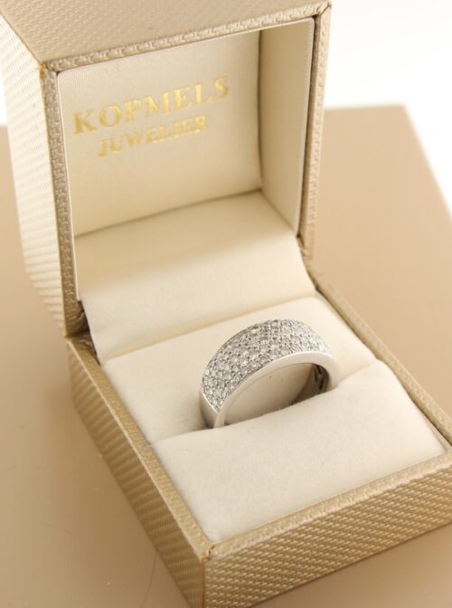 PRE OWNED, 14 Karaat witgouden ring pave gezet 100x 0.01crt SI
