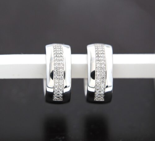 witgouden-creolen-met-briljant-pave-gezet