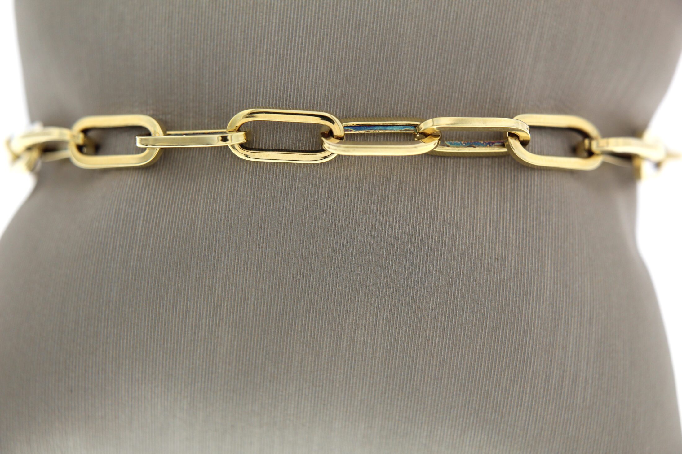 geelgouden-cfe-armband-fjory-2