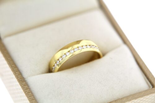 christian-bauer-geelgouden-ring-met-briljant