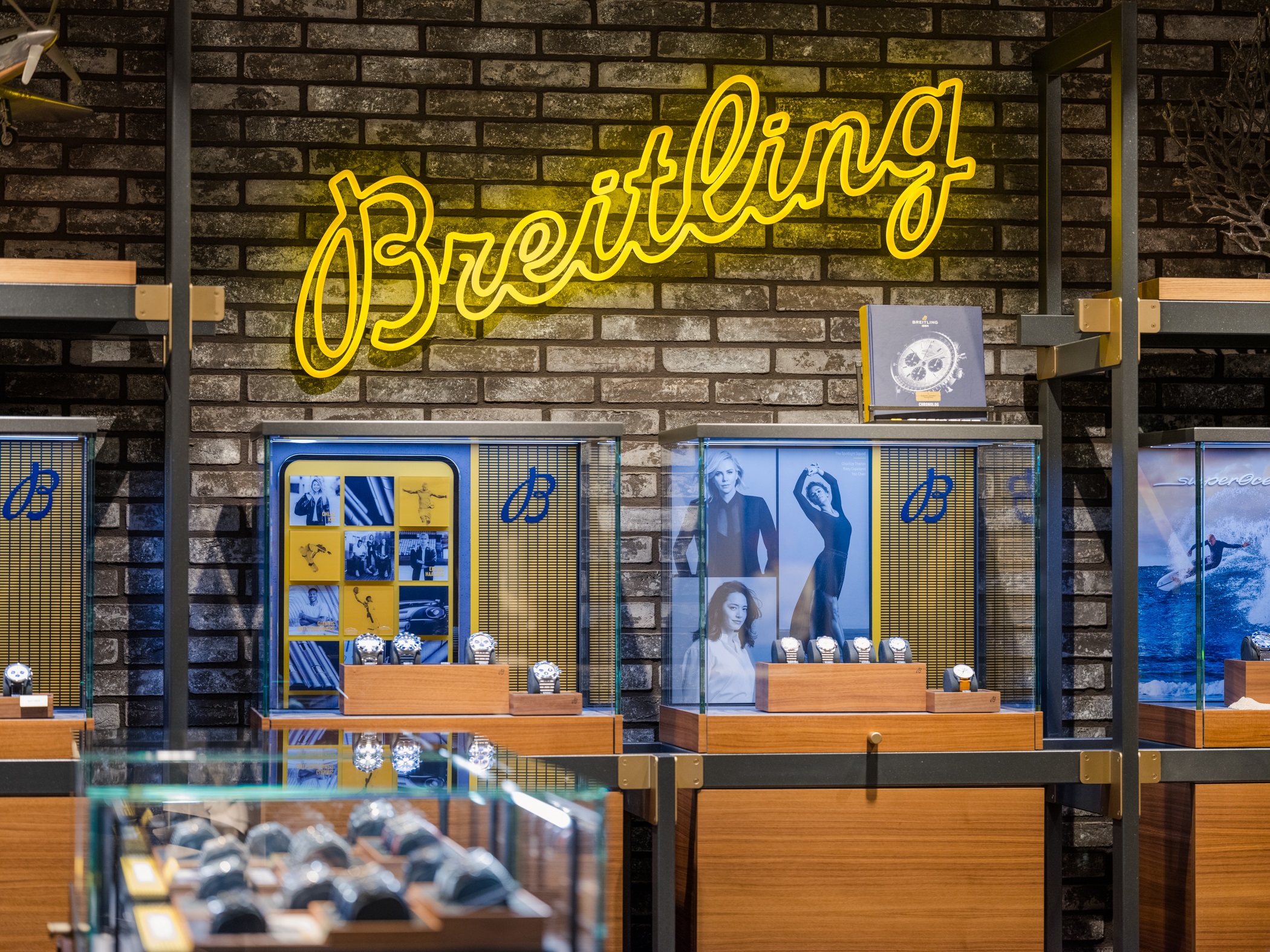 D71365 Breitling B-Class Lady