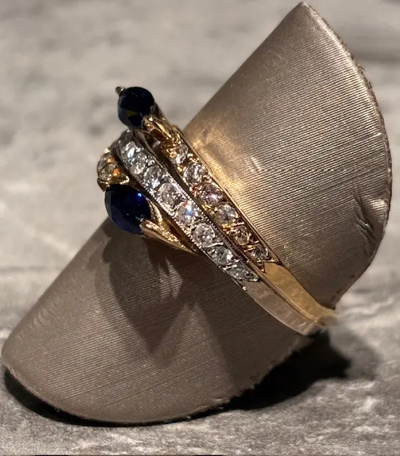 Pre Owned 14 karaat geelgouden met blauw saffier en diamant - Afbeelding 2