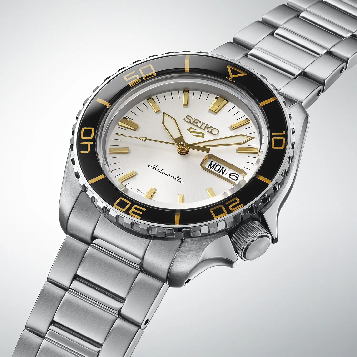 HDB004K1 Seiko 5 SportsHorloge